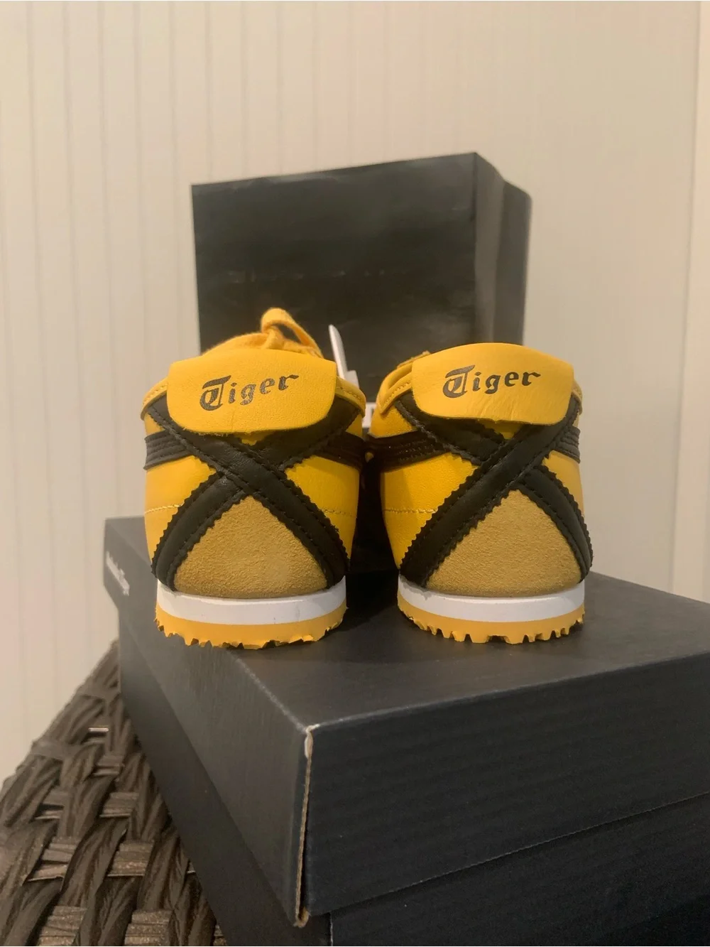 Kill Bill 💛🖤 Mexico 66 by Onitsuka Tiger